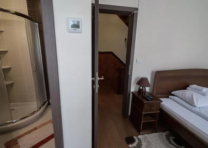 Like Lux, A9 公寓 *